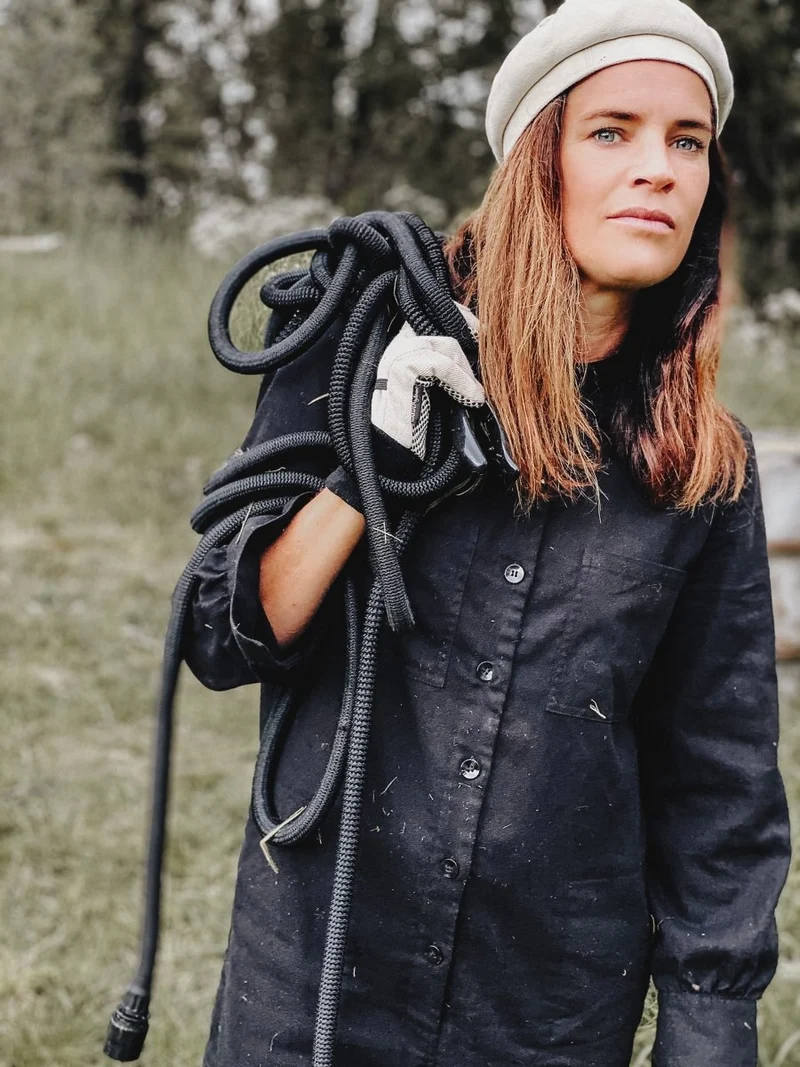 Gardening Outfit Set – Garden Suit & Leather Gloves