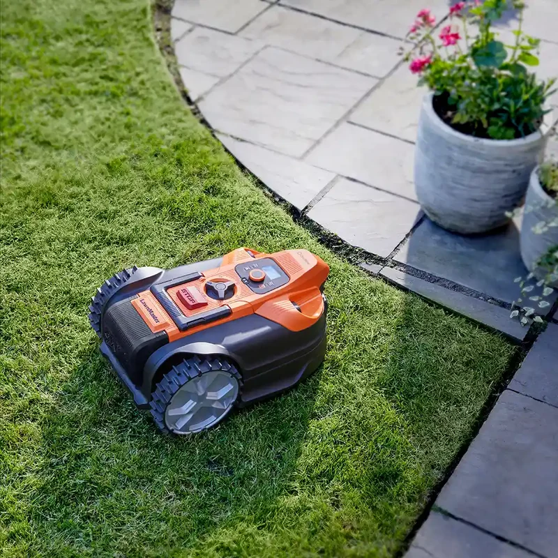 LawnMaster OcuMow® AMD18i-500 | MX 24V Auto Charging Vision Robotic Lawnmower with App