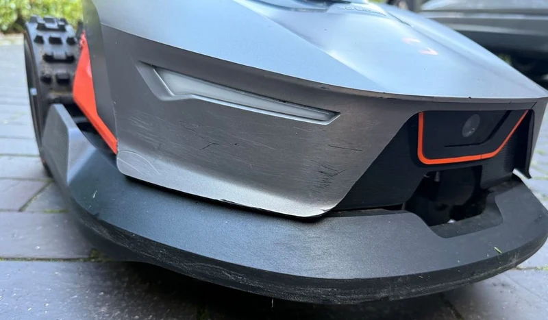 Sunseeker Kabelloser Mähroboter X4 - Vorführgerät/Demogerät Kratzer u.Nutzungsspuren vorhanden