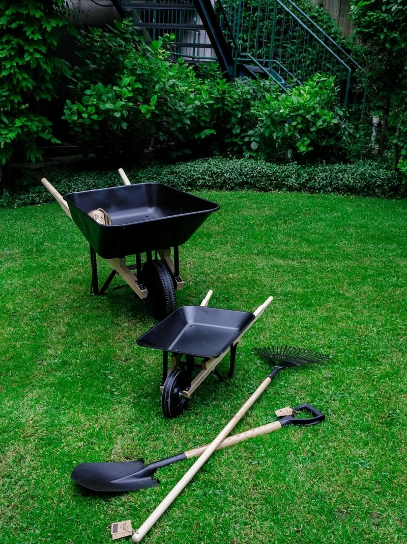 Wheelbarrow Deluxe