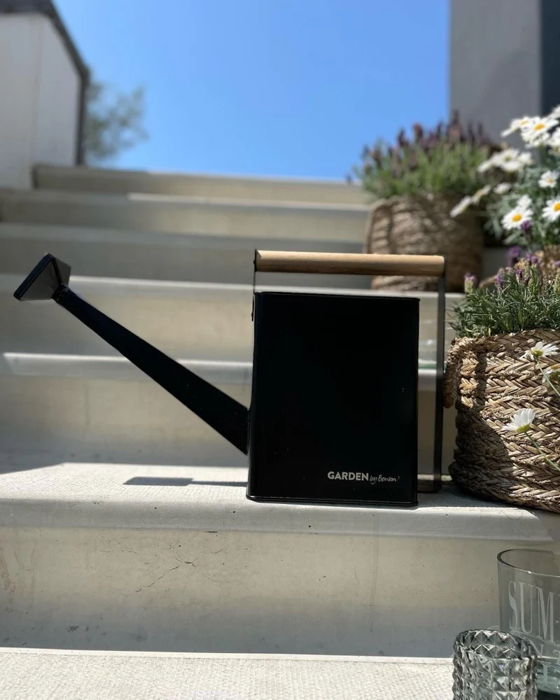 Watering Can Premium
