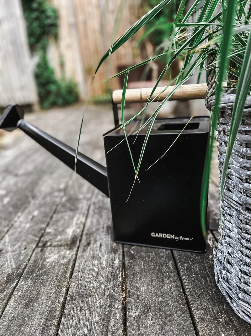 Watering Can Premium