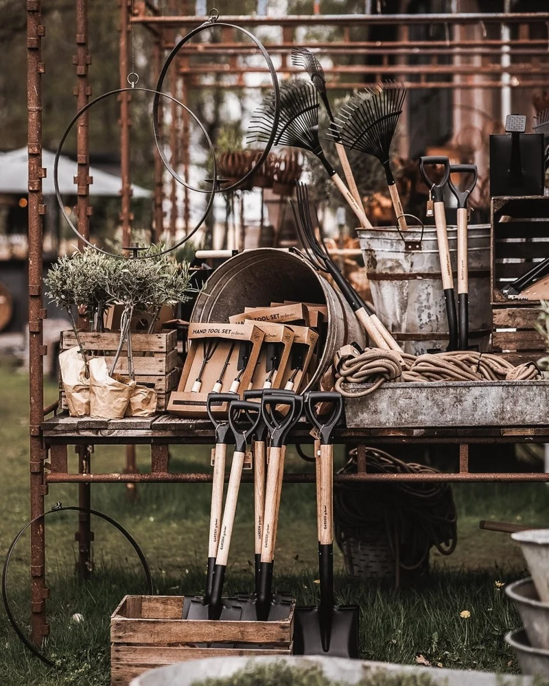 Pointed garden spade Deluxe