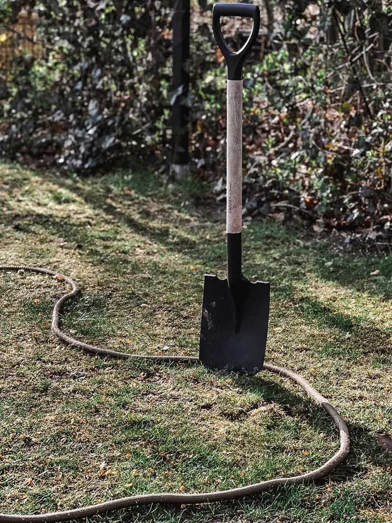 Pointed garden spade Deluxe