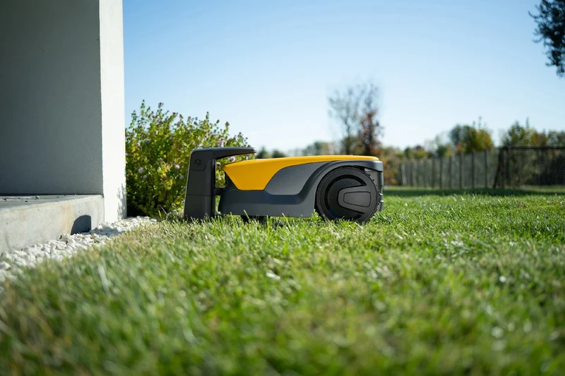 Stiga kabelloser Mähroboter A 8v - Vorführgerät wenig gelaufen