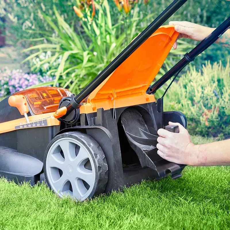 LawnMaster 48V 41cm | Cordless Lawn Mower