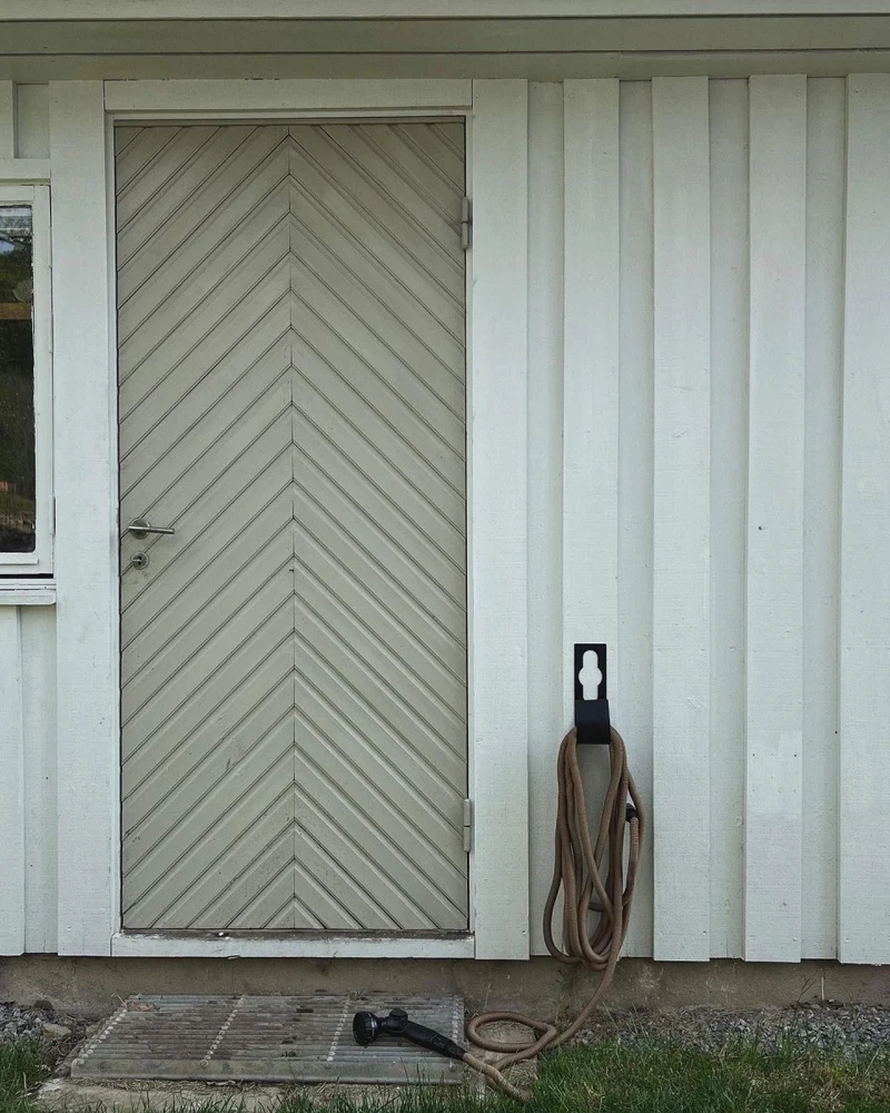 Metal Hose Hanger