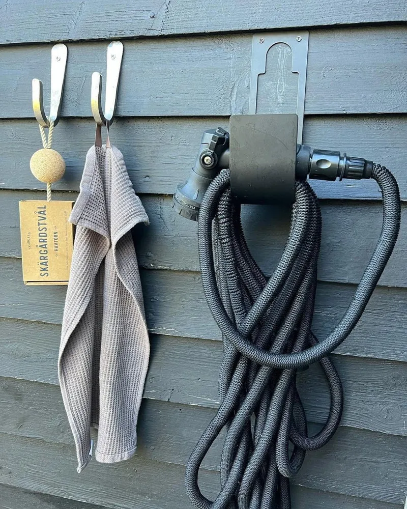 Metal Hose Hanger