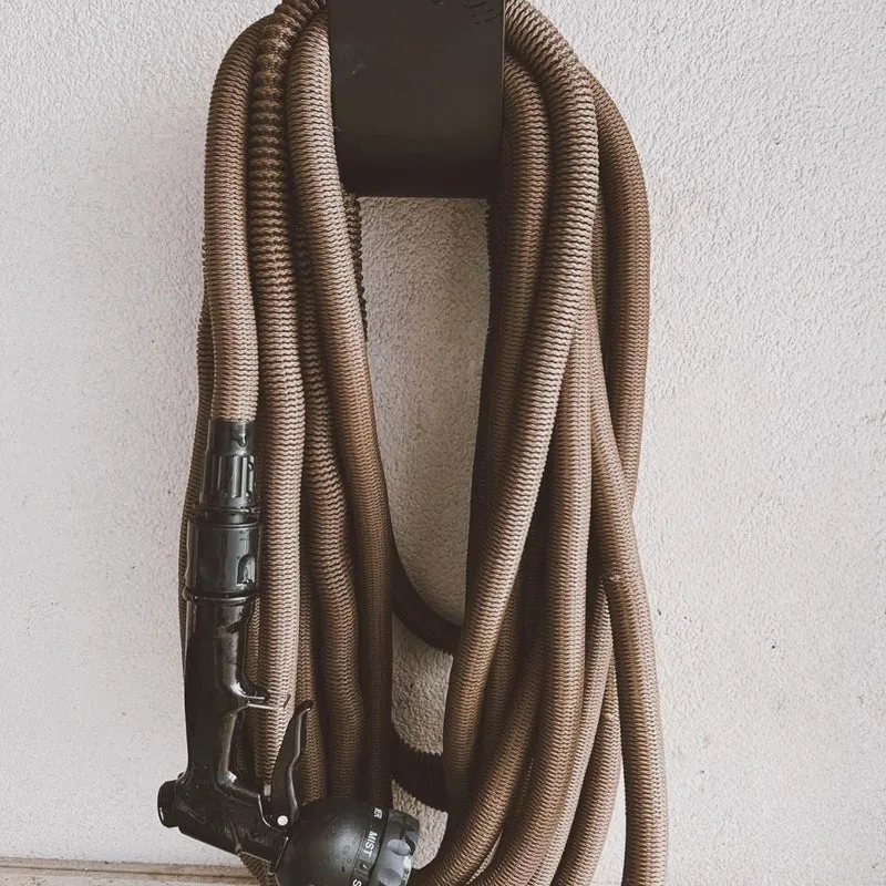 Multi-jet pistol