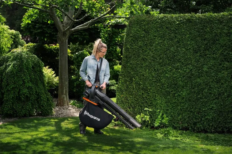 Husqvarna Akku-Laubbläser und -sauger Aspire BVX-P4A mit Akku und Ladegerät
