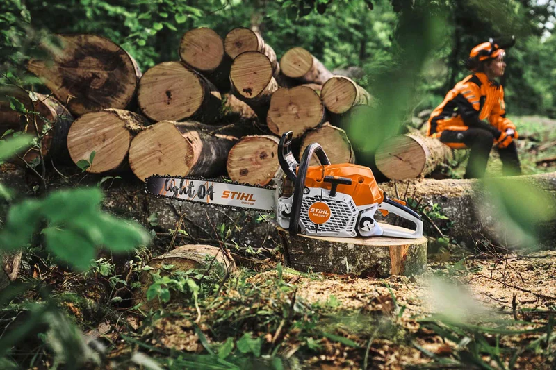 STIHL Profi-Benzin-Motorsäge MS 300 C-M, RS Pro, Schienenlänge 40 cm