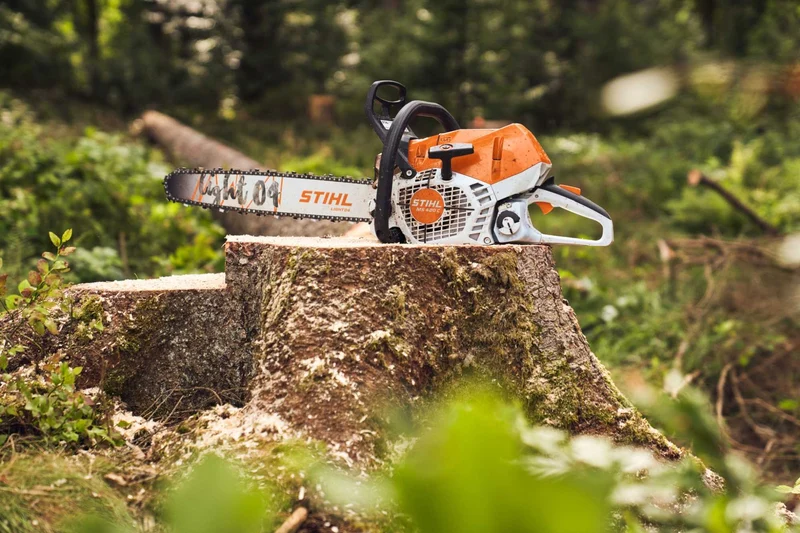 STIHL Benzin-Motorsäge MS 400 C-M, RH, Schienenlänge 40 cm