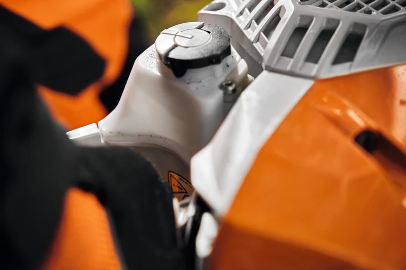 STIHL Benzin-Motorsäge MS 400 C-M, RH, Schienenlänge 45 cm