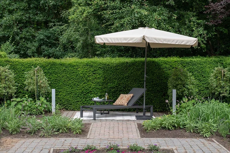 Delta parasol - Ø300 cm - carbon black - ecru