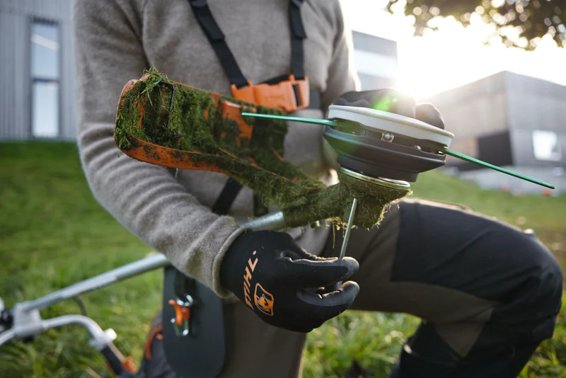 STIHL Akku-Motorsense FSA 120 Grundgerät / GC 230-2 - ohne Akku und ohne Ladegerät