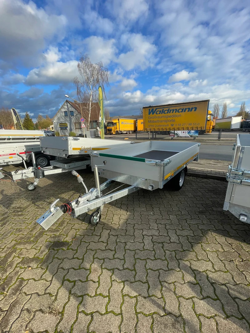 Anhänger 256 x 150 cm, 1.800 kg, Hochlader