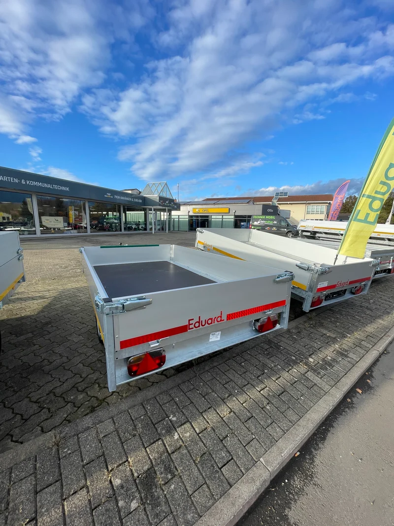 Anhänger 256 x 150 cm, 1.800 kg, Hochlader
