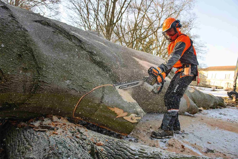 STIHL Benzin-Motorsäge MS 661 C-M, RH, 63 cm