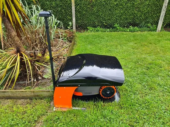 Vader Navi – Garage für Segway Navimow