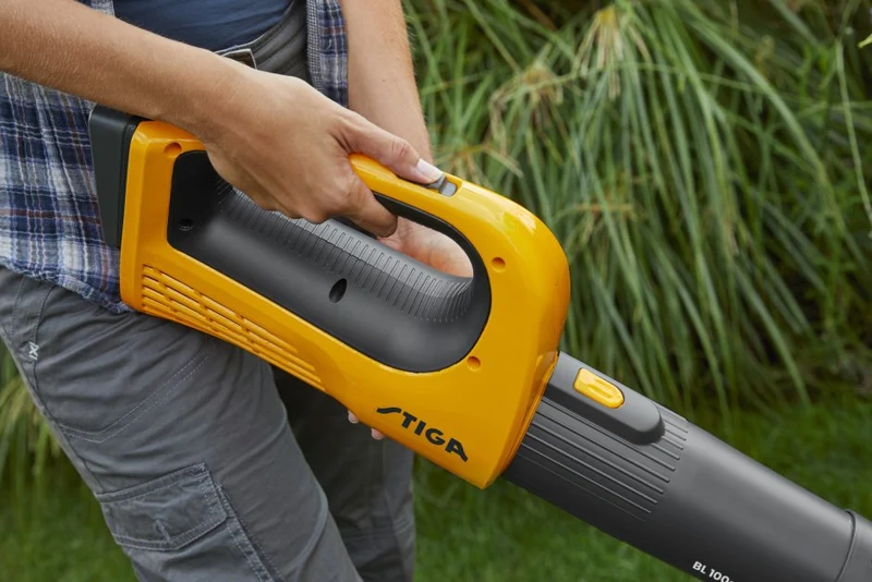 Stiga Akku Laubbläser BL 100 e Kit 20 V - mit Akku und Ladegerät