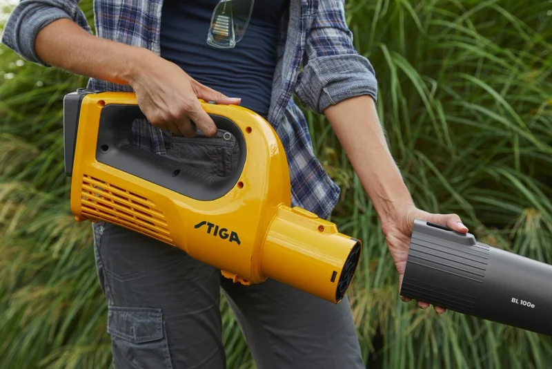 Stiga Akku Laubbläser BL 100 e Kit 20 V - mit Akku und Ladegerät