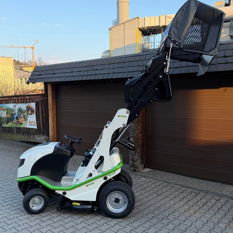 Etesia Rasentraktor Buffalo 124 HVHPX und HVHP