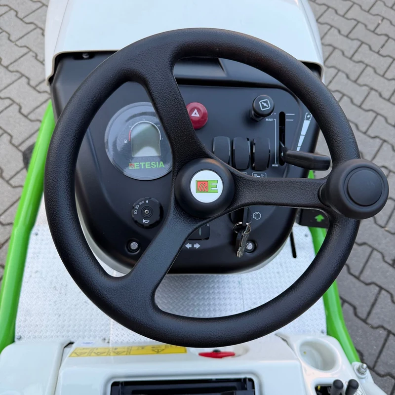 Etesia Rasentraktor Buffalo 124 HVHPX und HVHP