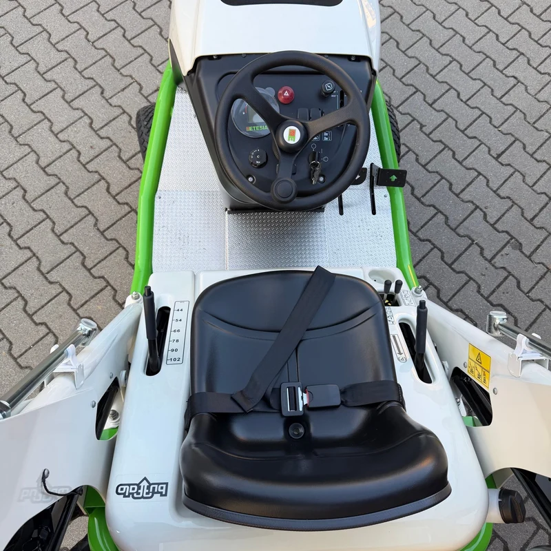 Etesia Profi-Rasentraktor Buffalo 100 BVHP