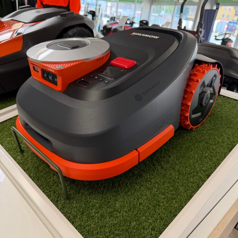 Segway Navimow H206E für Rasenflächen bis zu 600m²