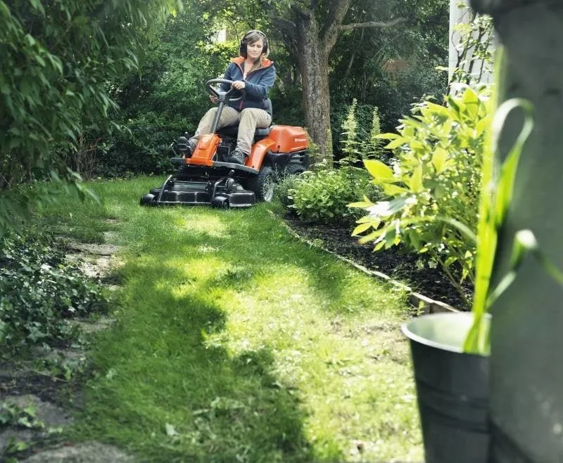 Husqvarna Rider 112C