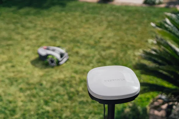 AiMowbot 12 - RTKVision™ 1200m²