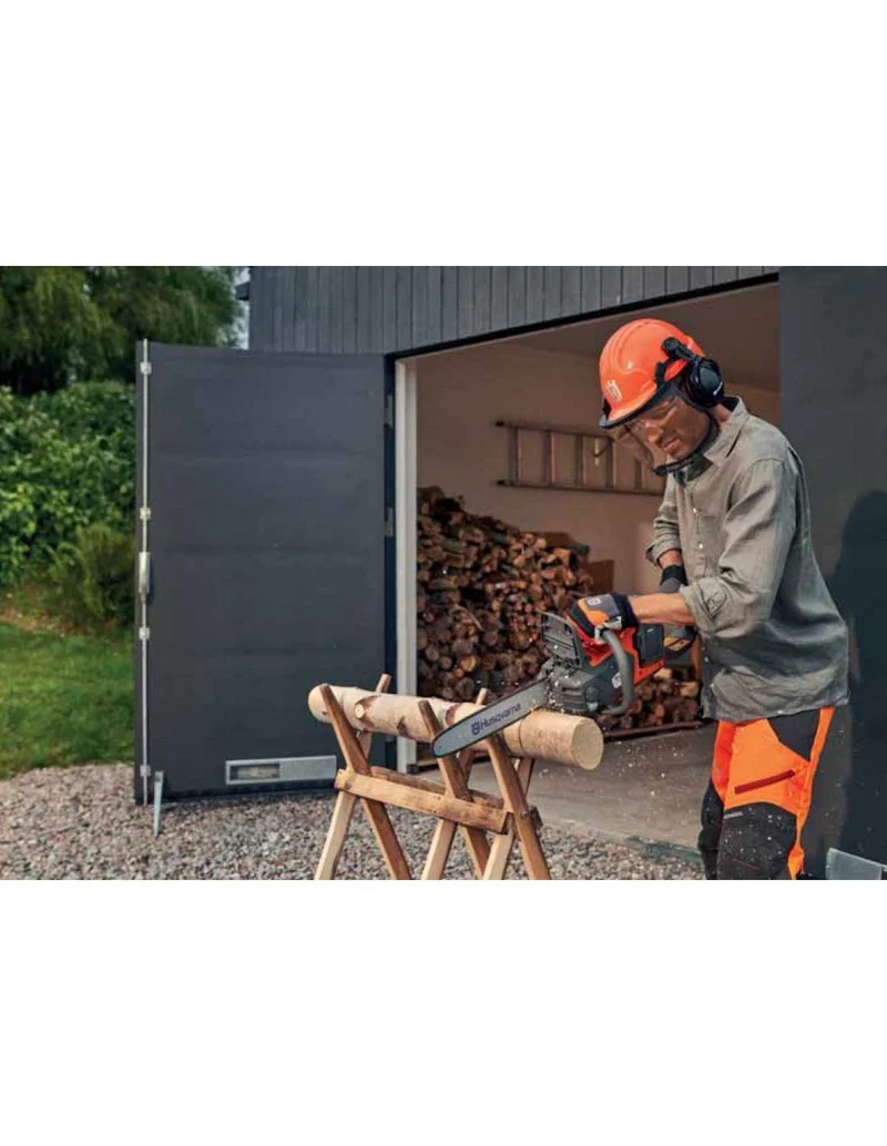 225i Akku Säge von Husqvarna