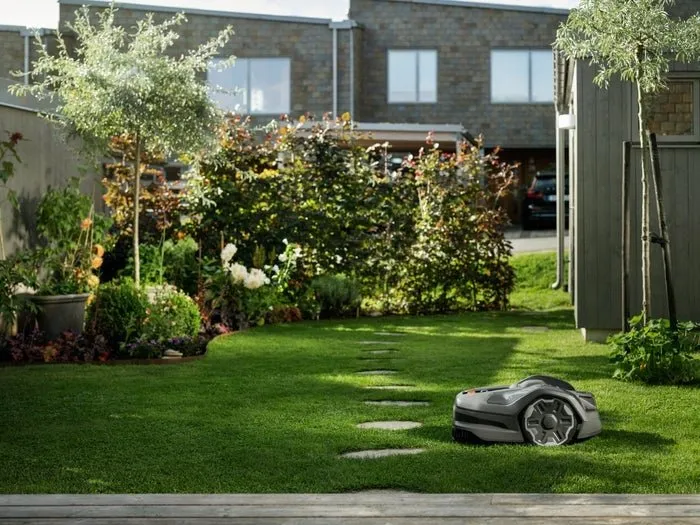 Husqvarna Automower 305E Nera