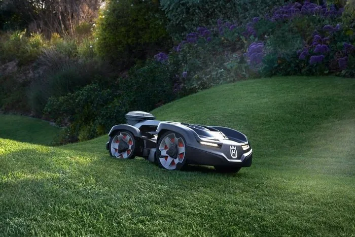 Husqvarna Automower 435X AWD Nera