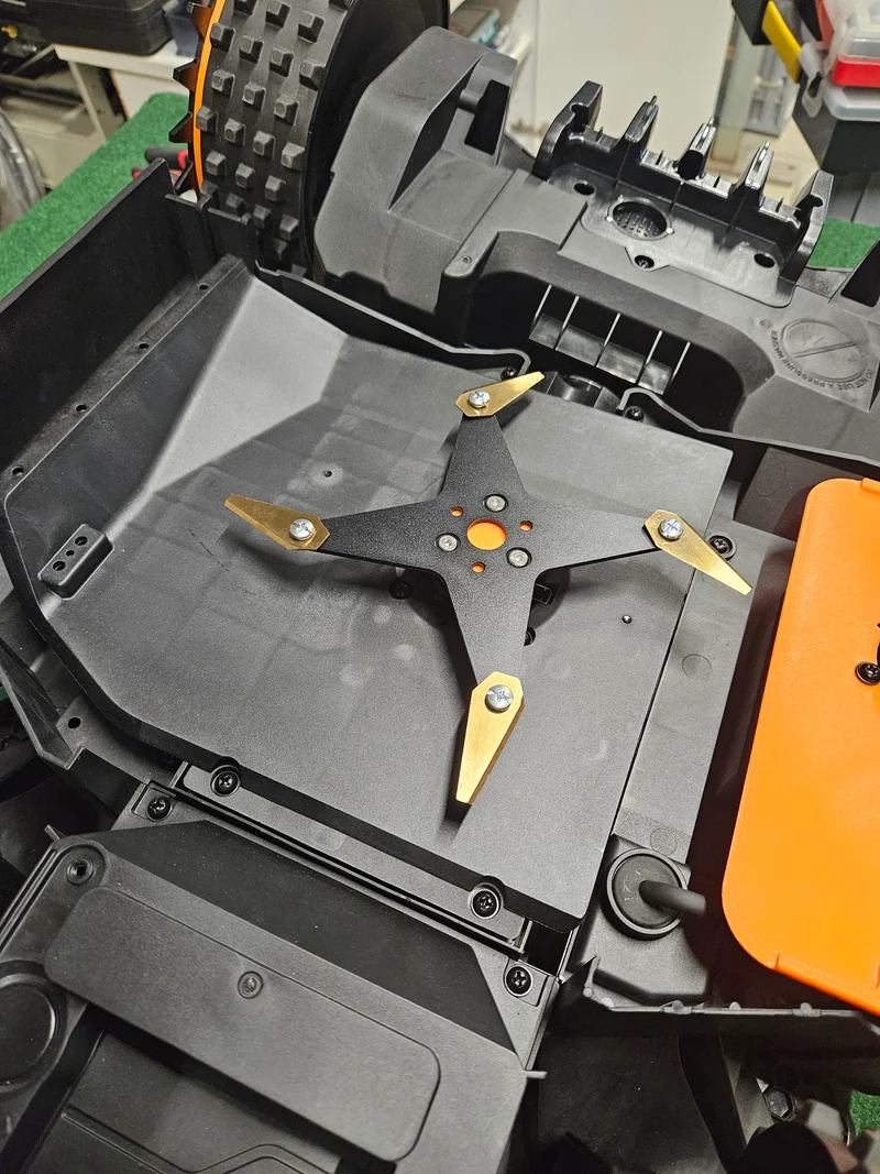 Worx Vision Cloud 4AWD 230mm 4Cut Alu Messerstern