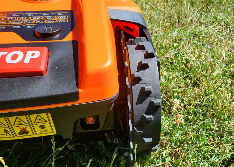 Yardforce Classic 500 Modelle - 184 MIBROBO Blackline Spikes inkl. Spurverbreiterung