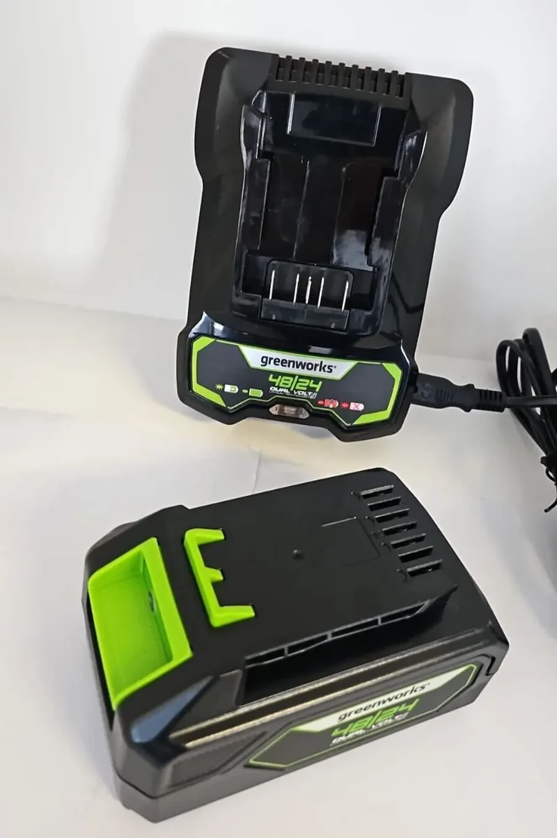 GREENWORKS Starter Kit 48V 2Ah Gsk4824B2 Akku+ Ladegerät