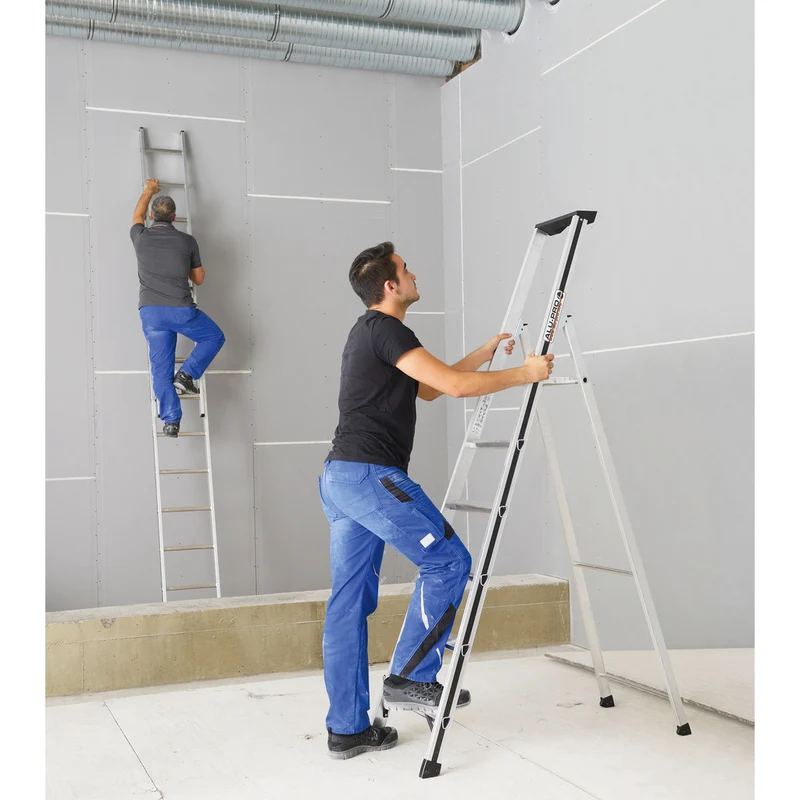 ALU-PRO Stufenstehleiter mit Plattform 70026