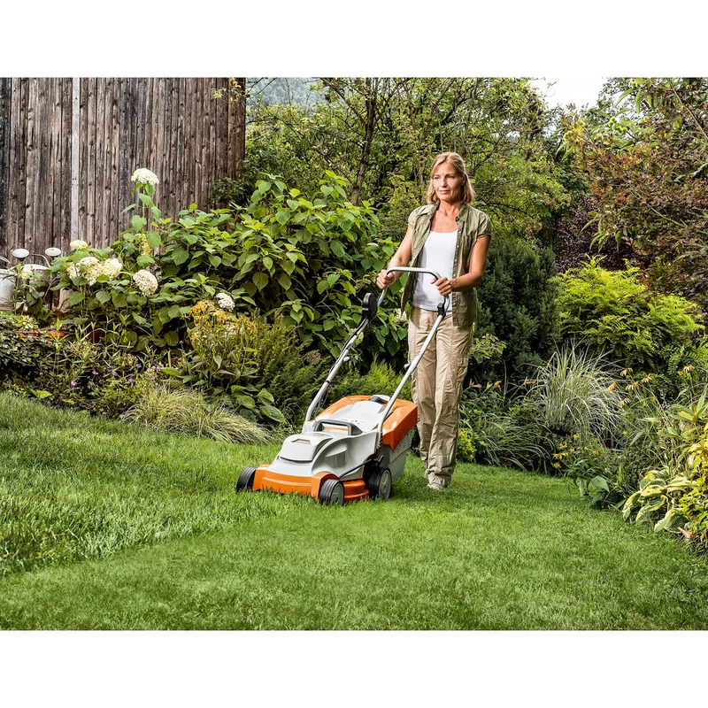 Stihl Akku-Rasenmäher RMA 235.1 / ohne Akku und Ladegerät