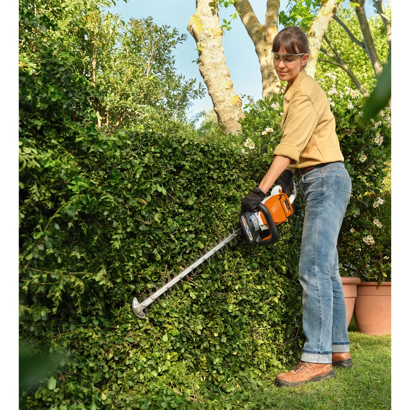 Stihl Akku-Heckenschere HSA 60 / mit Akku AK 20 und Ladegerät AL 101