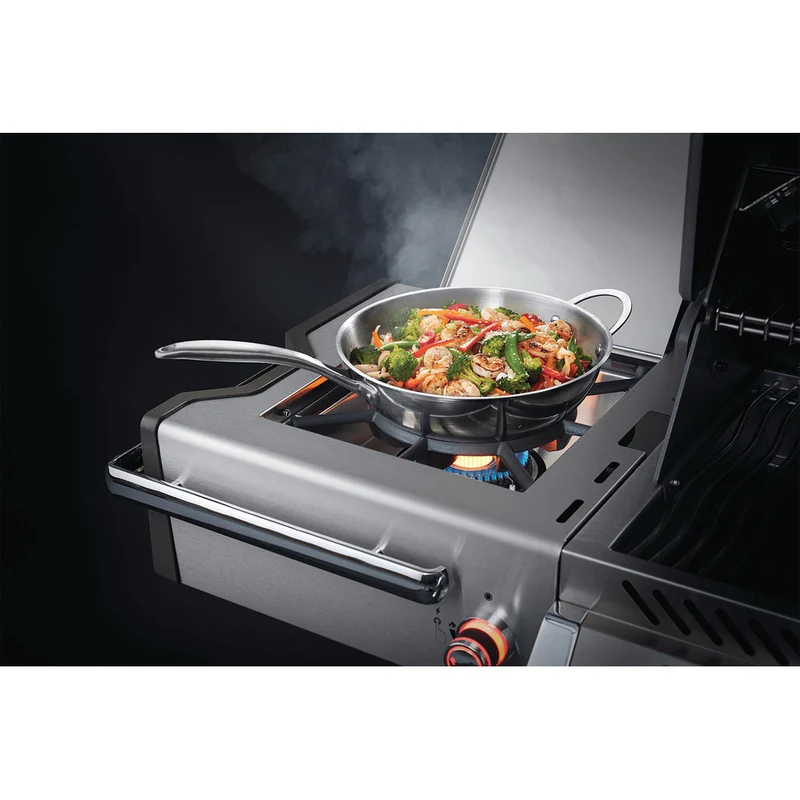 Napoleon Gasgriller Prestige PRO™ 825