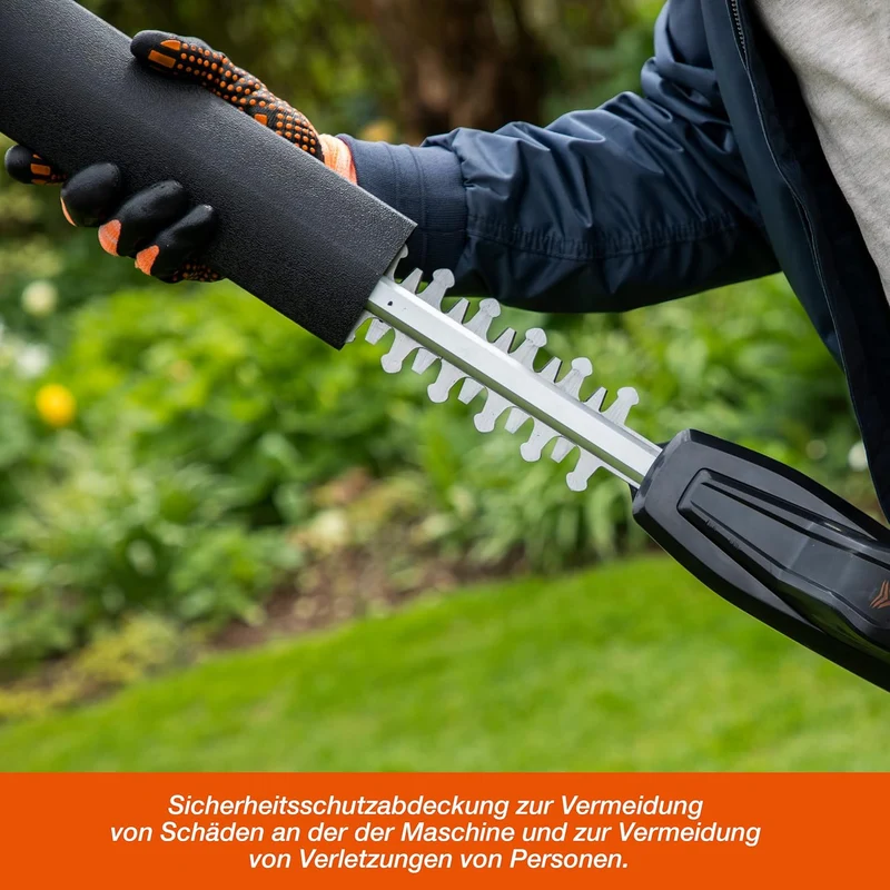 Yard Force iFlex 12V Akku-Heckenschere LH F35 inkl. 4,0 Ah Akku – Urban Gardening Langstiel-Heckenschere (170 cm, neigbarer Kopf, Klicksystem)