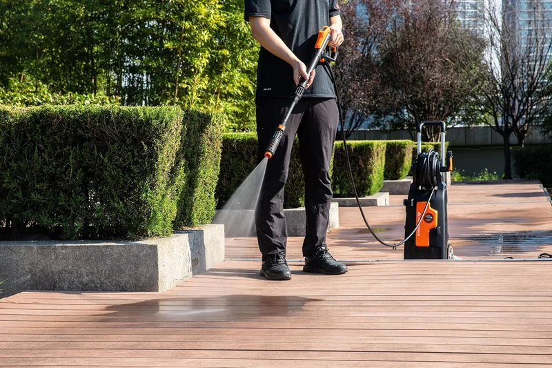 Yard Force EW U15C Premium Hochdruckreiniger (2000 W, 150 bar) – Power-Reiniger mit Schlauchtrommel, Teleskopgriff & Vario-Twist-Düse