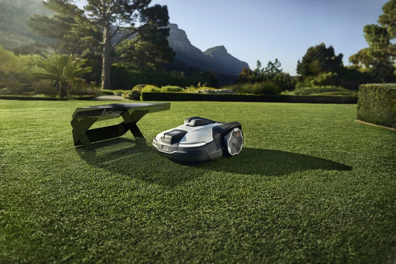 Mährobotergarage Möbius L für Ambrogio Robot 4.0 RTK, Honda Miimo, Husqvarna Automower NERA, Segway Navimow H Serie und mehr
