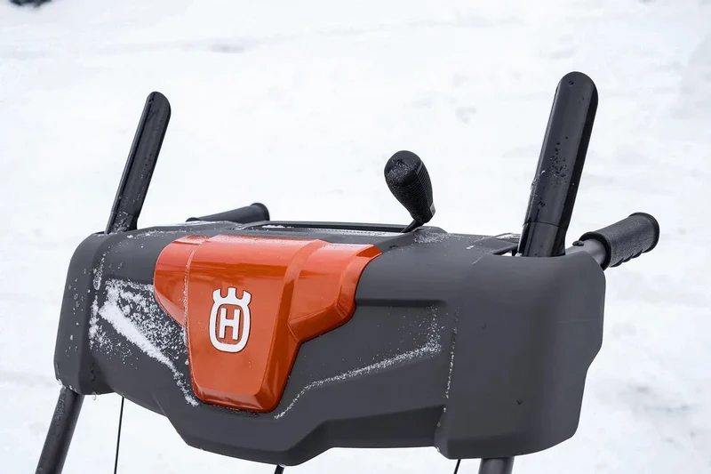 Schneefräse ST 124