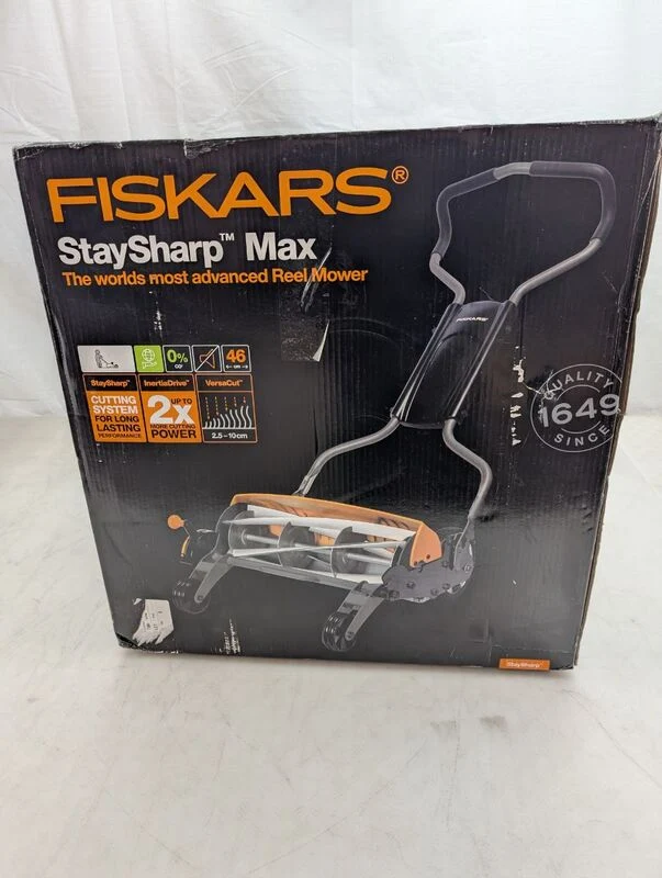 B-Ware Fiskars Spindelmäher Rasenmäher Momentum umweltschonend ergonomisch 46cm grün