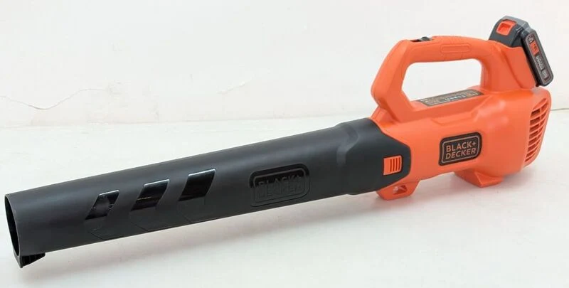 B-Ware Black & Decker Akku-Gebläse BCBL200L-QW 18V Laubbläser mit Akku und Ladegerät