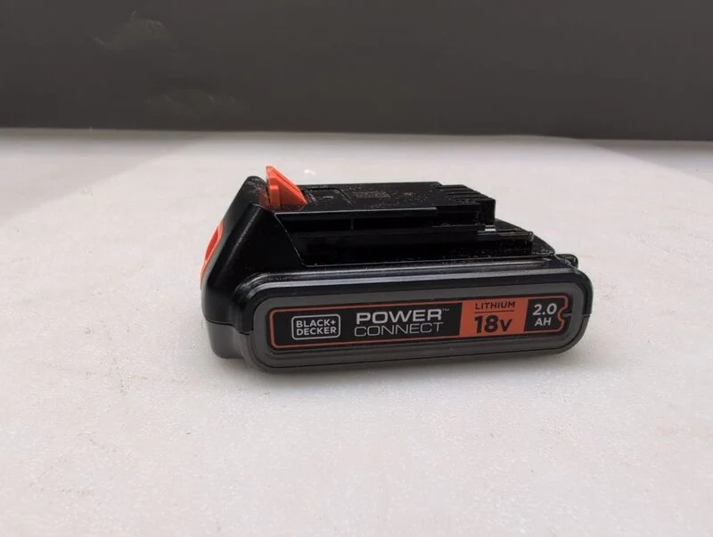 B-Ware Black & Decker Akku Heckenschere 18V Li-Ion 430mm Akku Schere Gartenwerkzeug
