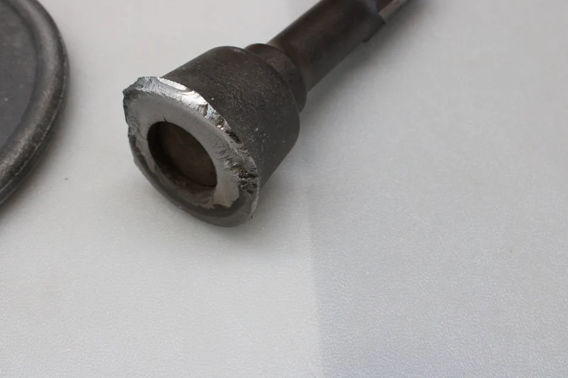 D-Ware Makita Stampfer Verdichter Pfostenramme Aufnahme 30 mm Durchmesser DEFEKTWARE