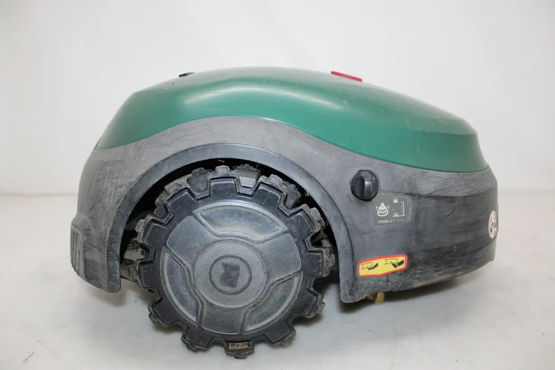 D-Ware Robomow RT700 Mähroboter Geeignet für Fläche 700 m² Gartengeräte DEFEKTWARE